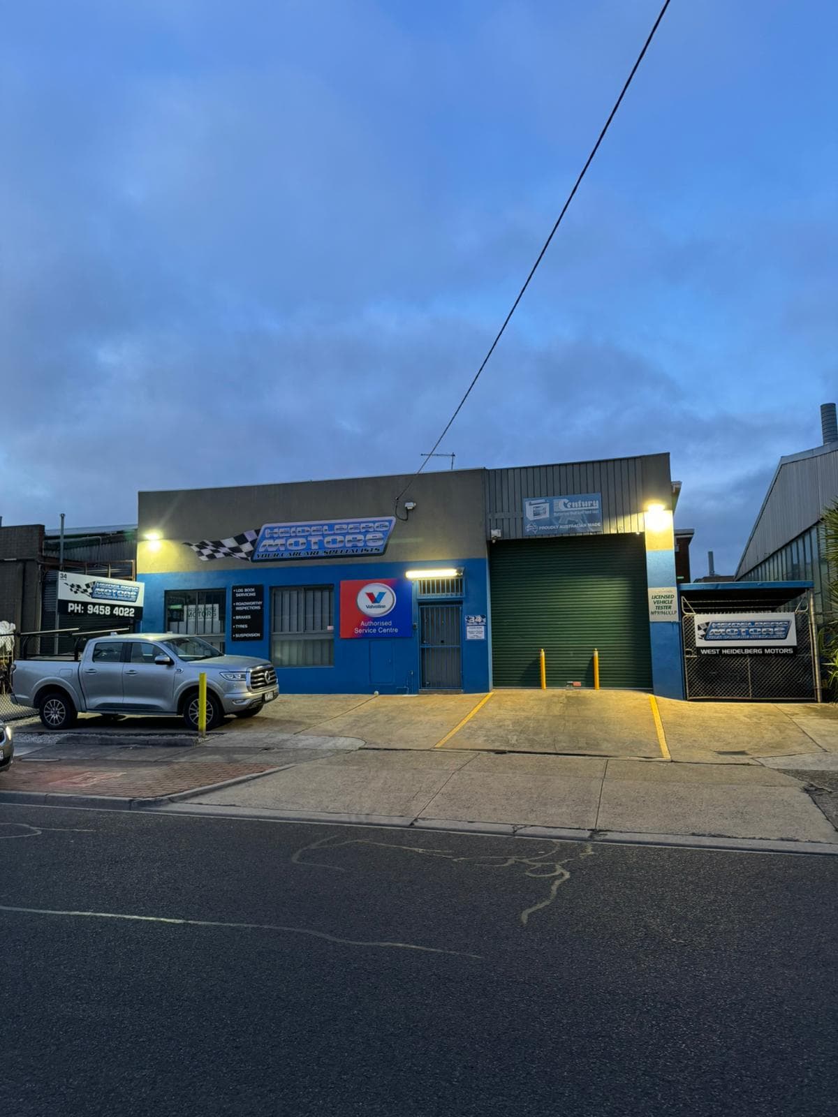 Commercial lighting